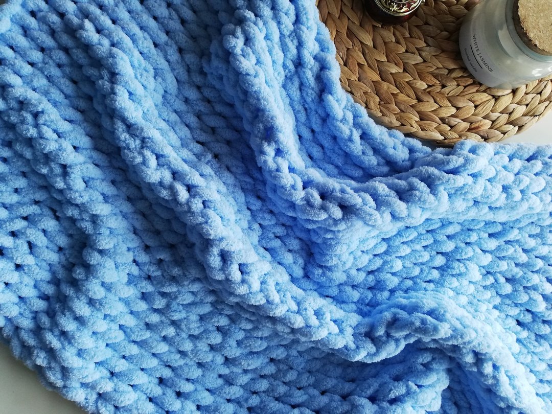 Solid knitted throw blanket Cozy oversized throw Blush chunky bedspread - 寝具 - 聚酯纤维 蓝色