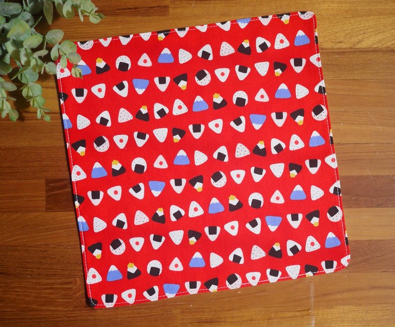 限量订制款=日本棉布手帕=桃太郎的饭团=草莓红 - 手帕/方巾 - 棉．麻 红色
