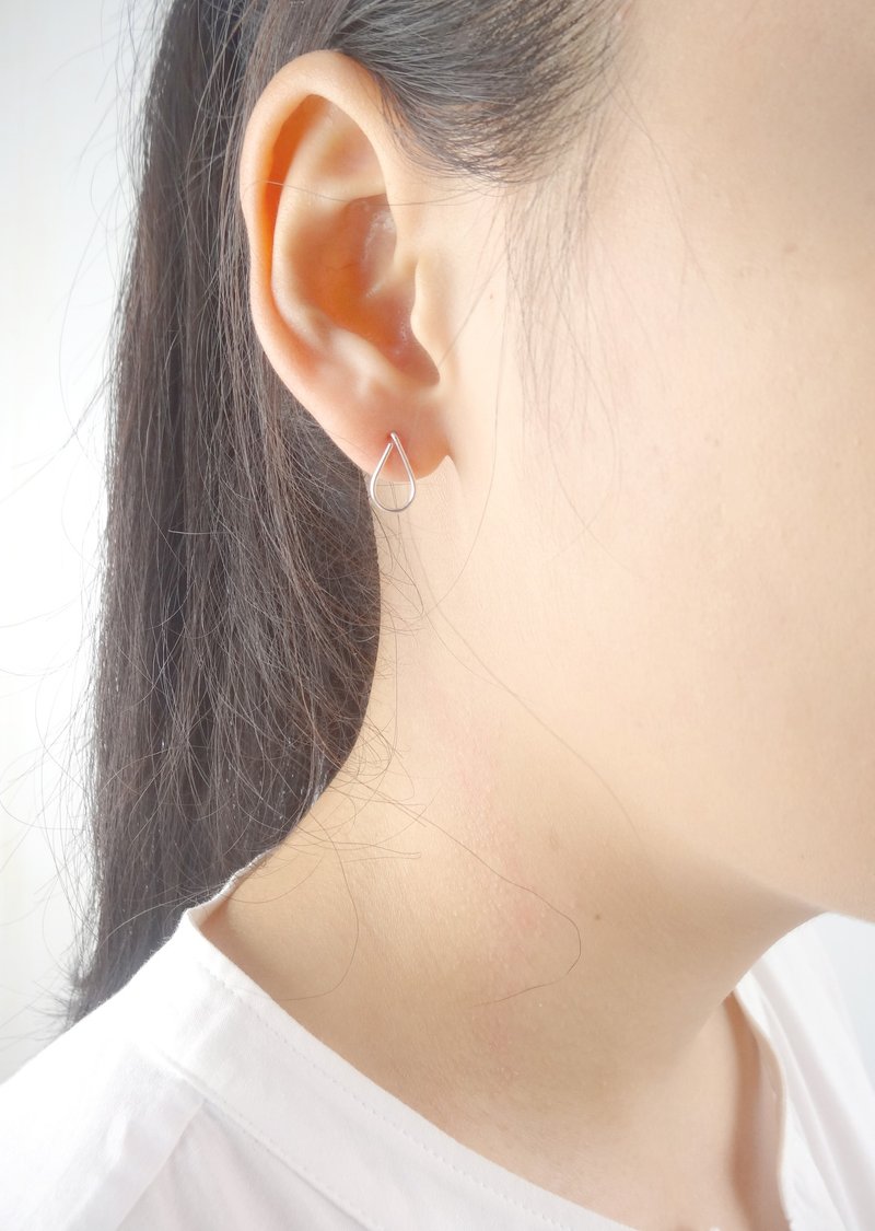 轻耳饰, 纯银耳环, 小水滴一对, 设计师手工银饰 - 耳环/耳夹 - 纯银 白色