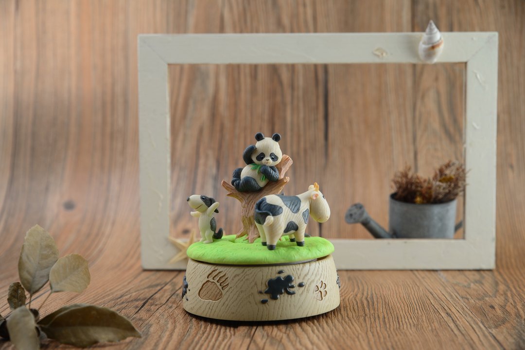 友谊音乐盒 生日礼物  毕业礼物 交换礼物 乳牛配色 熊猫  狗 猫 - 摆饰 - 其他材质 