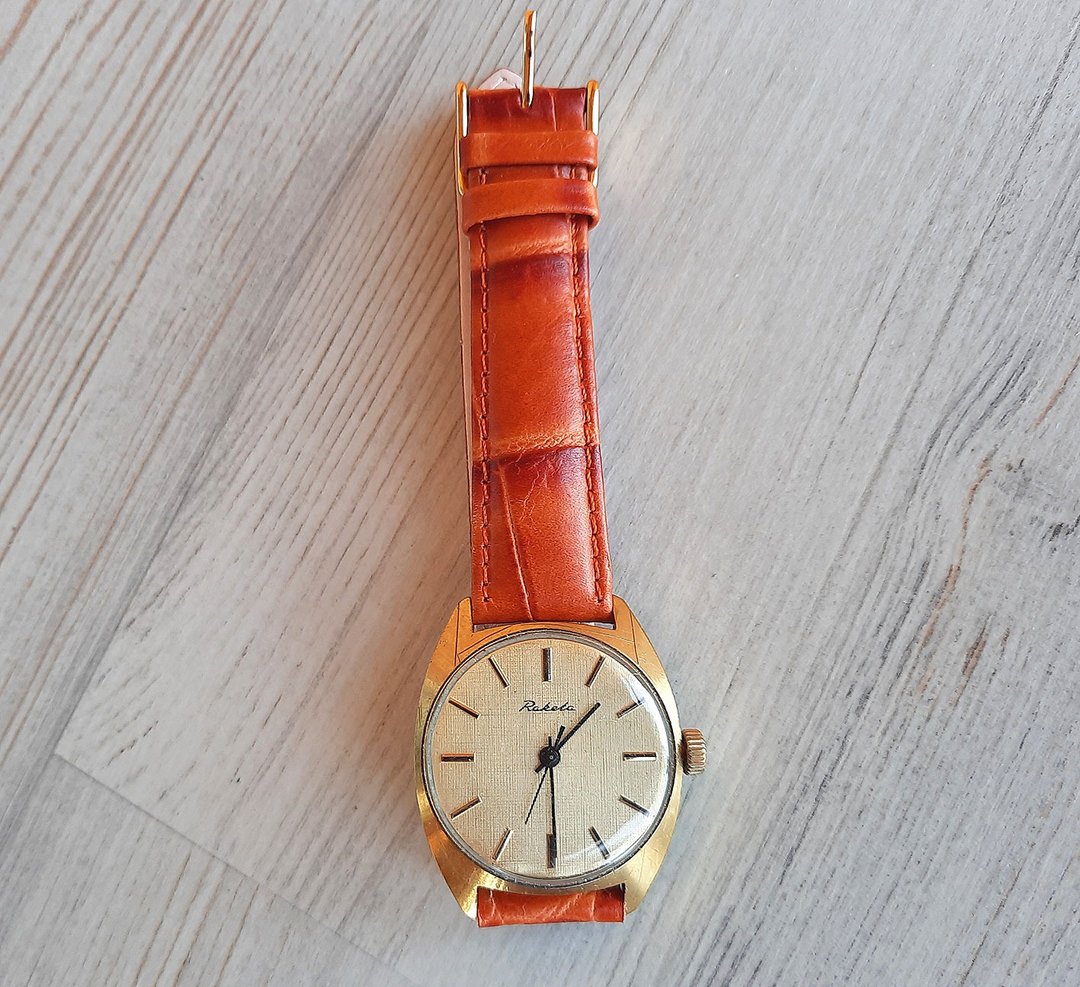 Soviet wind up mens wrist watch Raketa 2609.HA  with orange leather watch strap - 男表/中性表 - 其他材质 金色
