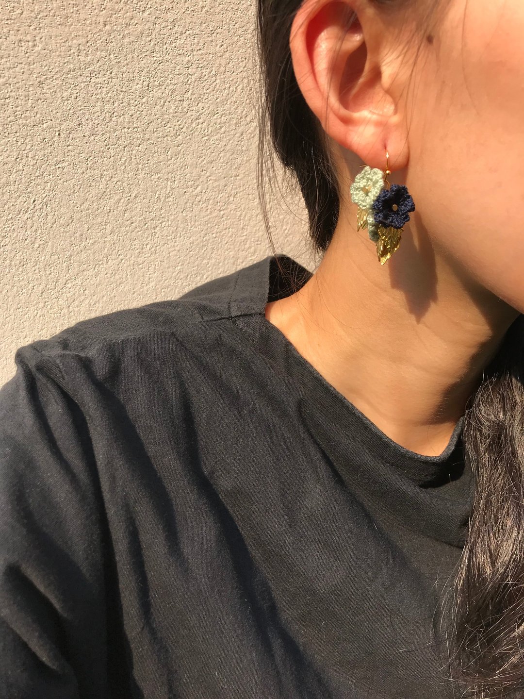 Handmade Sakura Golden crochet earrings - 耳环/耳夹 - 贵金属 