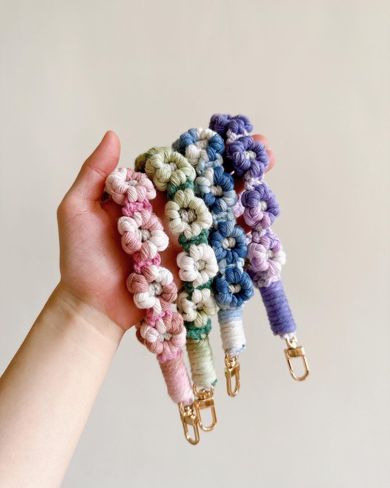 小花造型渐层编织手机短链_现货隔日出货 - 证件套/卡套 - 棉．麻 