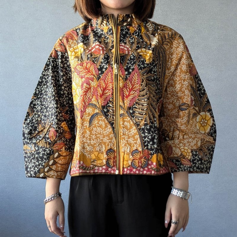 印尼蜡染知性泡泡袖短外套 YURA - 秋日花园 - YUR010 - 女装上衣 - 棉．麻 多色