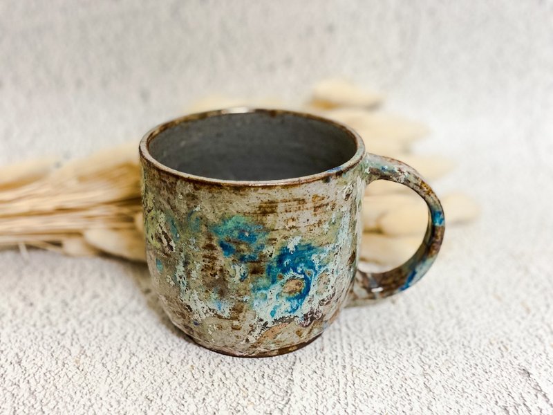 灰底点点蓝马克杯 - 咖啡杯/马克杯 - 陶 