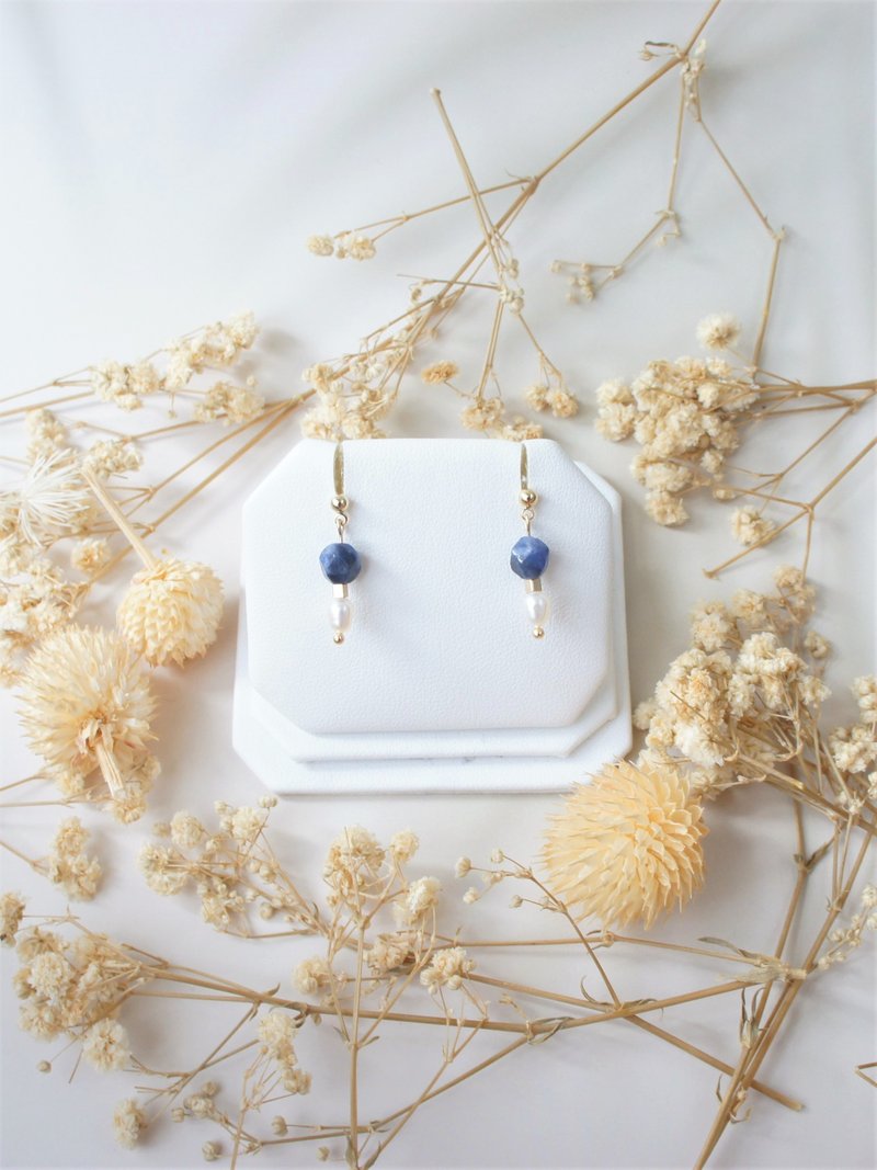 蓝鲸 Sodalite Pearl 蓝纹石/苏打石 珍珠 耳针|吊坠耳环 - 耳环/耳夹 - 宝石 蓝色