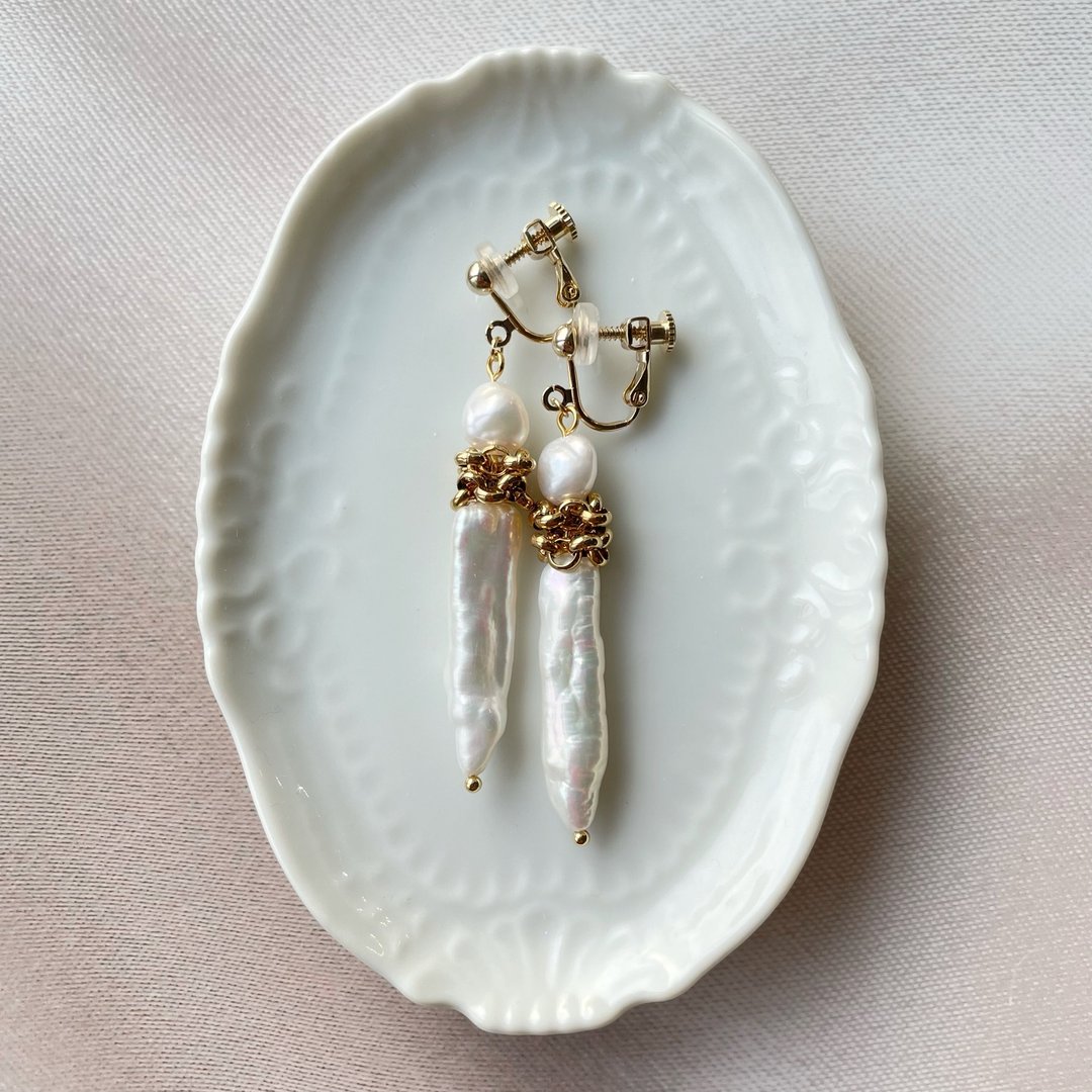 Baroque pearl long 两用耳环 - 耳环/耳夹 - 珍珠 白色