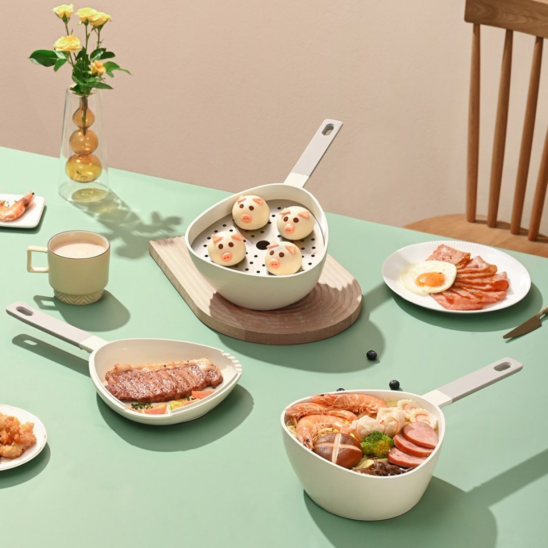 【Taste Plus】悦味元素 三角锅 奈米银抗菌 陶瓷釉不沾锅-珊瑚红 - 锅具/烤盘 - 铝合金 红色