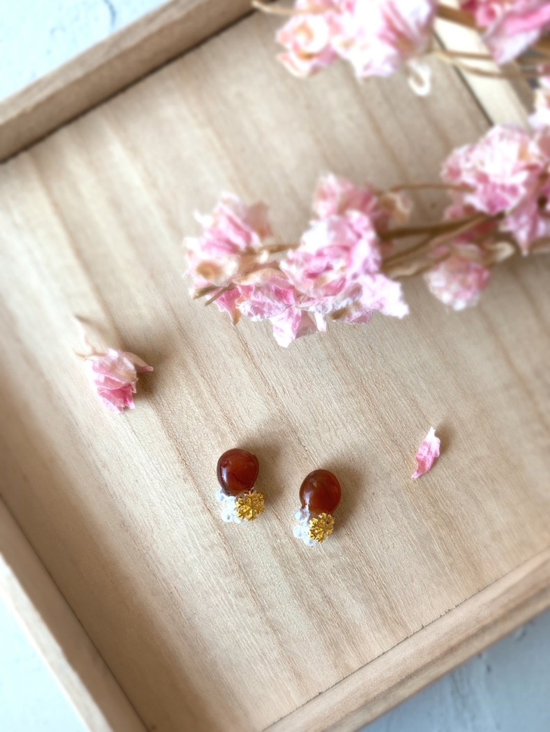 雪花 缟玛瑙 金继 耳环 无孔耳环 天然石 珍珠 橘色 橙色 金色 金 华丽 赠礼 礼物 伴手礼 生日 母亲节 - 耳环/耳夹 - 石头 橘色