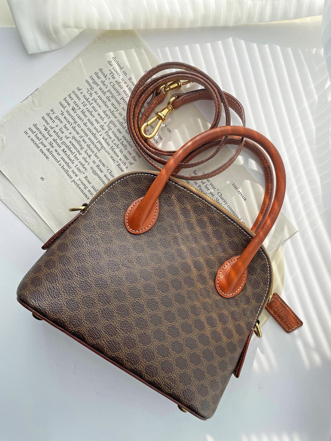 中古包 CELINE 棕老花 迷你手挽贝壳包 单肩包斜背包斜挎包手拿包 - 侧背包/斜挎包 - 防水材质 咖啡色