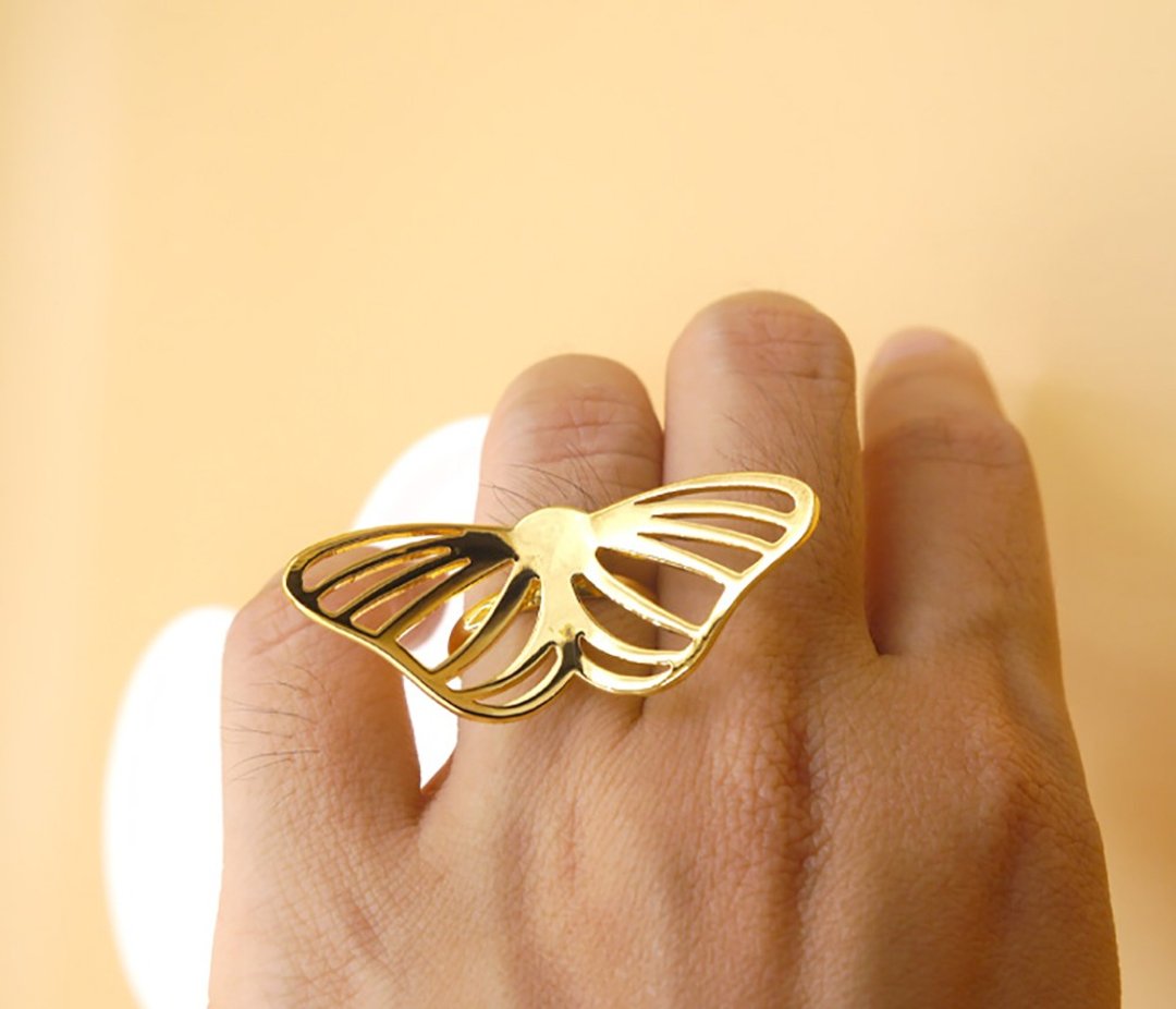 手工制作的蝴蝶戒指 18K 镀金黄铜 - 戒指 - 其他金属 金色