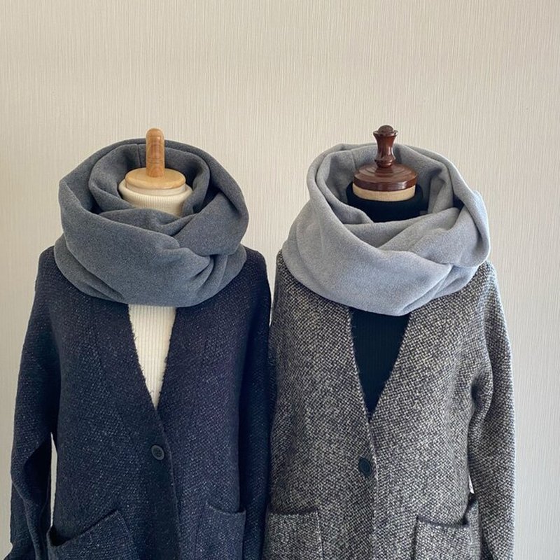 情侣/夫妻推荐 撞色搭配 同款双人围脖套组・浅灰与炭灰 - 围巾/披肩 - 聚酯纤维 灰色