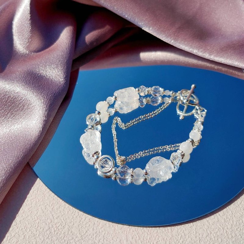 冷霜。白水晶原矿 月光石 S925纯银 水晶矿石设计手链 - 手链/手环 - 水晶 白色