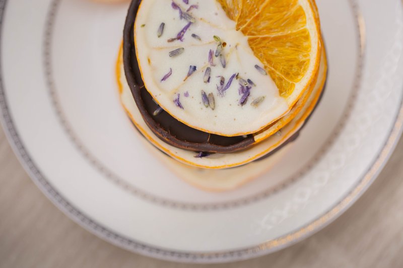 浪漫香片12入-薰衣草巧克力橙片经典罐装 - 巧克力 - 新鲜食材 紫色