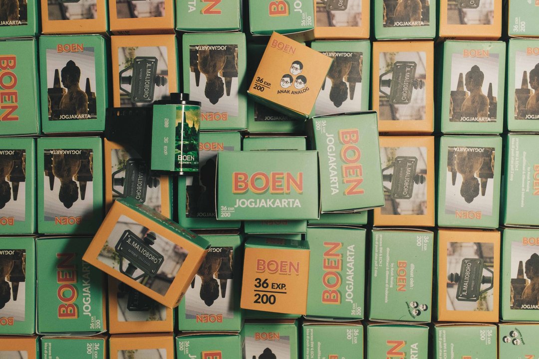BOEN Jogjakart 彩色电影底片 ISO 200 36exp - 相机 - 其他金属 黑色