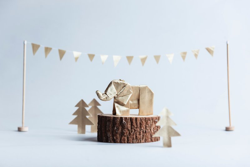 \金光闪闪动物园/ 多功能折纸饰品_项链/吊饰/钥匙圈_大象 - 项链 - 丝．绢 金色