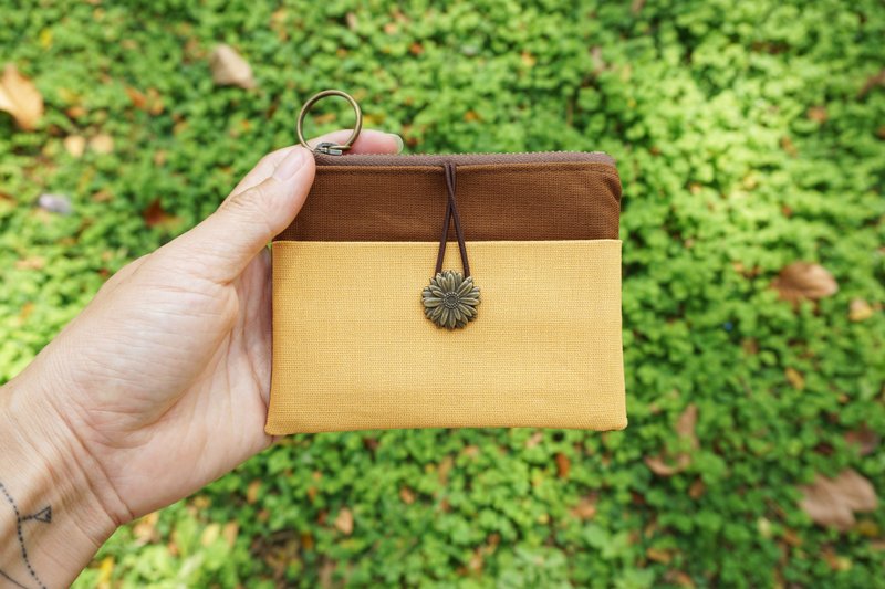 女 礼物 - 钱包 – 焦糖色vs.黄色(雏菊) - 皮夹/钱包 - 棉．麻 黄色