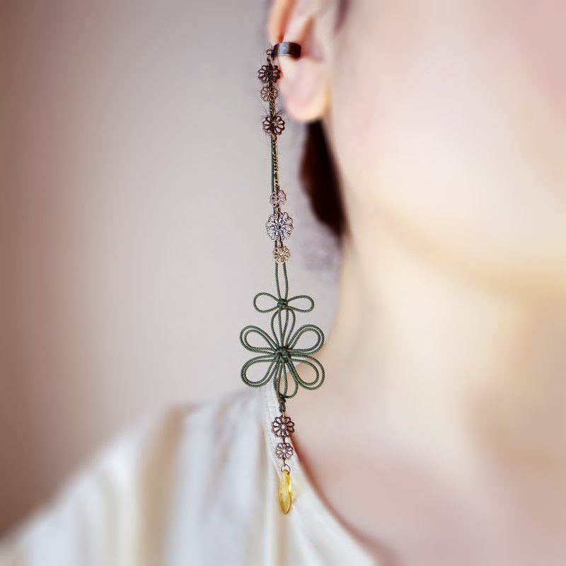 单边耳骨夹 绿色亚马亚卡 - 耳环/耳夹 - 其他金属 绿色