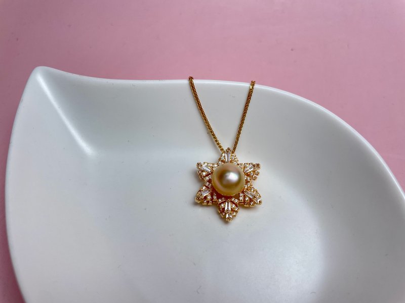 雪花 天然海水珍珠 南洋金珠 可旋转 满镶纯银 吊坠 赠 - 项链 - 珍珠 金色