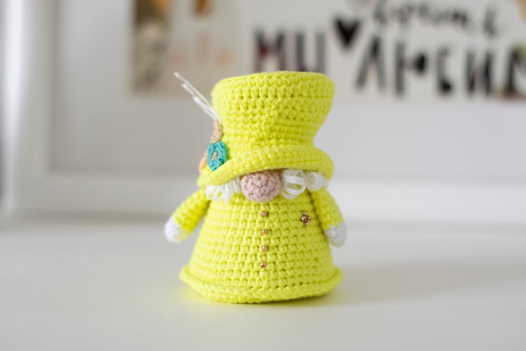 Doll gnome Queen Elizabeth II of Great Britain, cute funny toys, 玩偶娃娃, 人形, 手工玩具 - 玩偶/公仔 - 棉 黄色