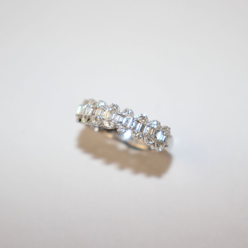 【璀璨序章】18K 0.6克拉钻石拼镶线戒 圆钻 x 长方钻 - 戒指 - 贵金属 银色