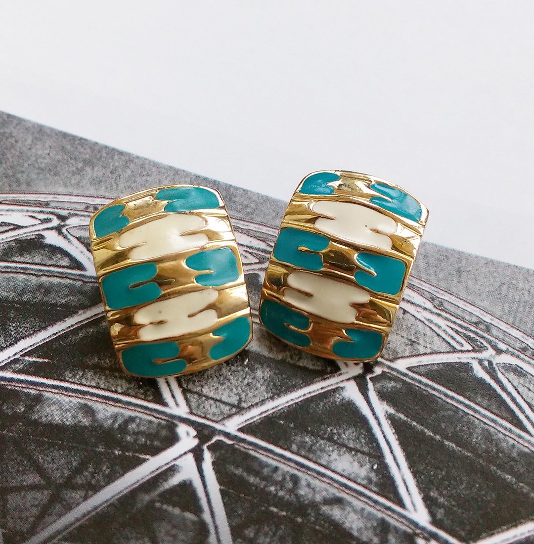 文明复兴 夹式耳环。西洋古董饰品 - 耳环/耳夹 - 其他金属 金色