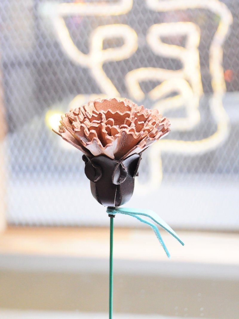 皮革康乃馨 白蜡啡 皮革材料包 刻名 皮革花 永不凋谢 母亲节礼物 - 皮件 - 真皮 咖啡色