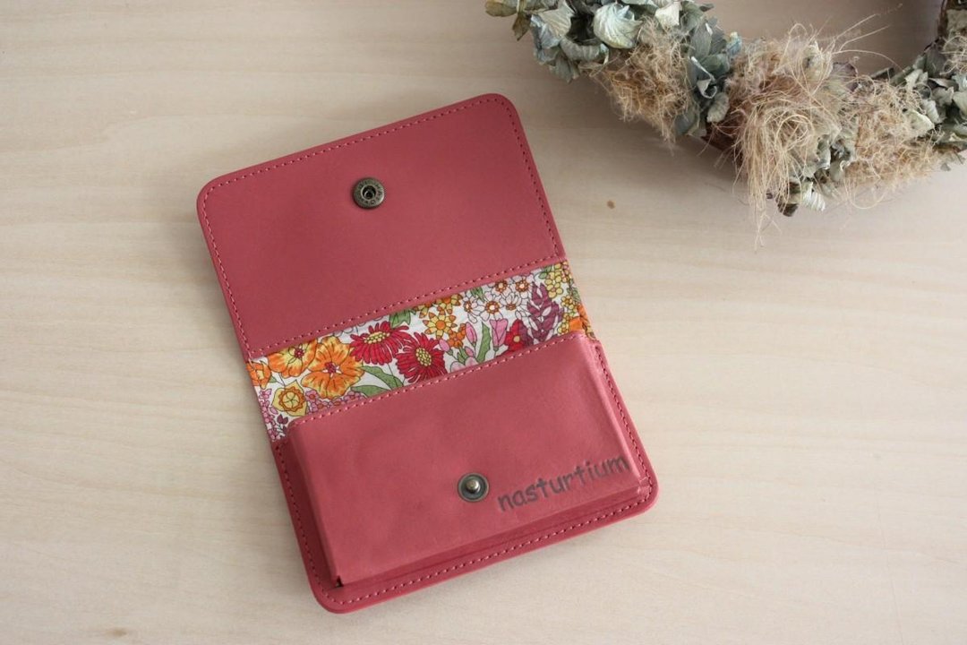 Cowhide and Liberty print business card case pink - 名片夹/名片盒 - 真皮 粉红色