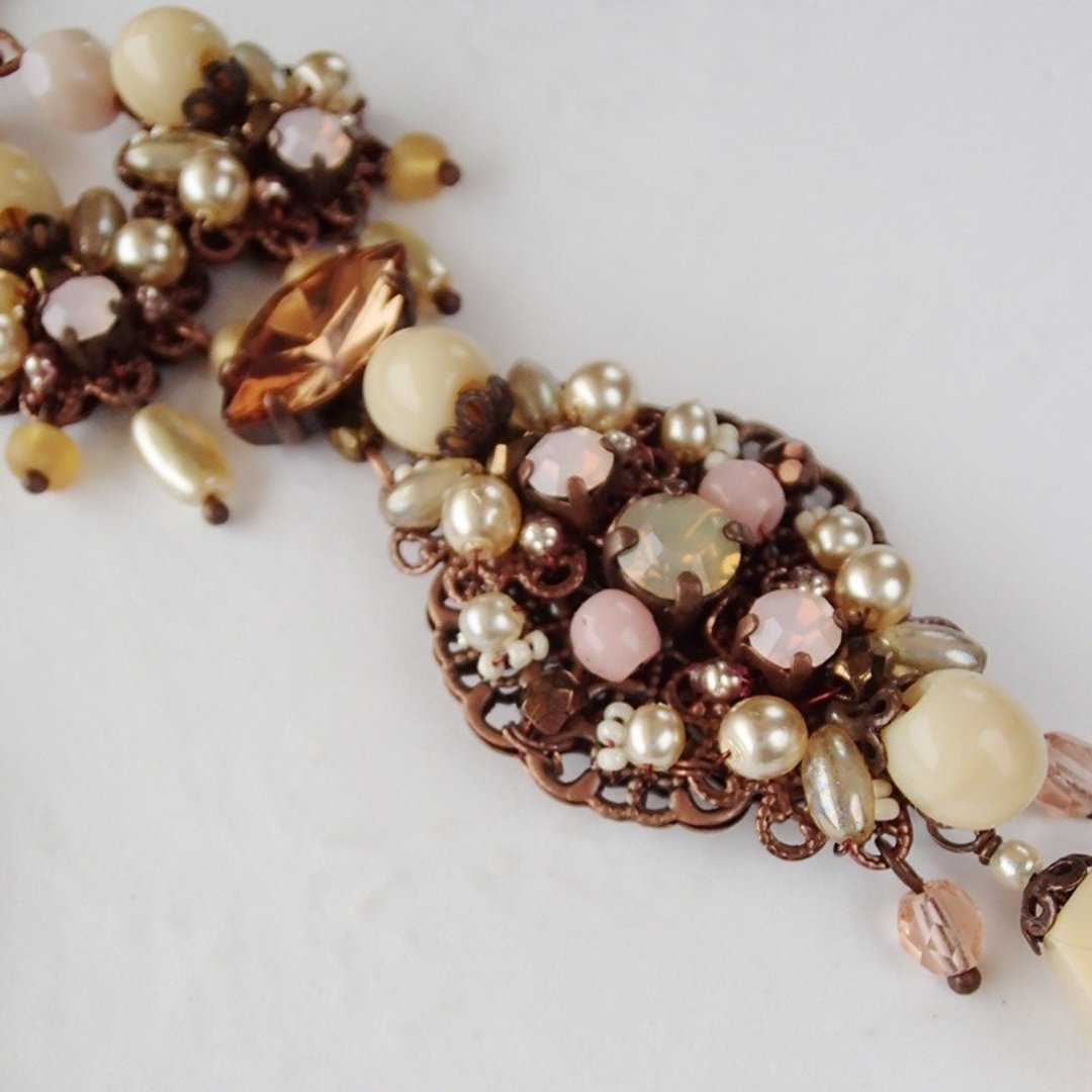 Beige Rhinestone Necklace - Flavors of Caramel by mdmButiik Jewelry - 项链 - 玻璃 