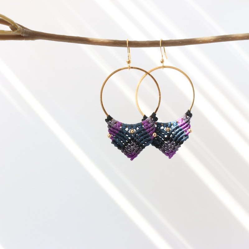 民族风图腾蜡线耳环 - 耳环/耳夹 - 其他材质 蓝色