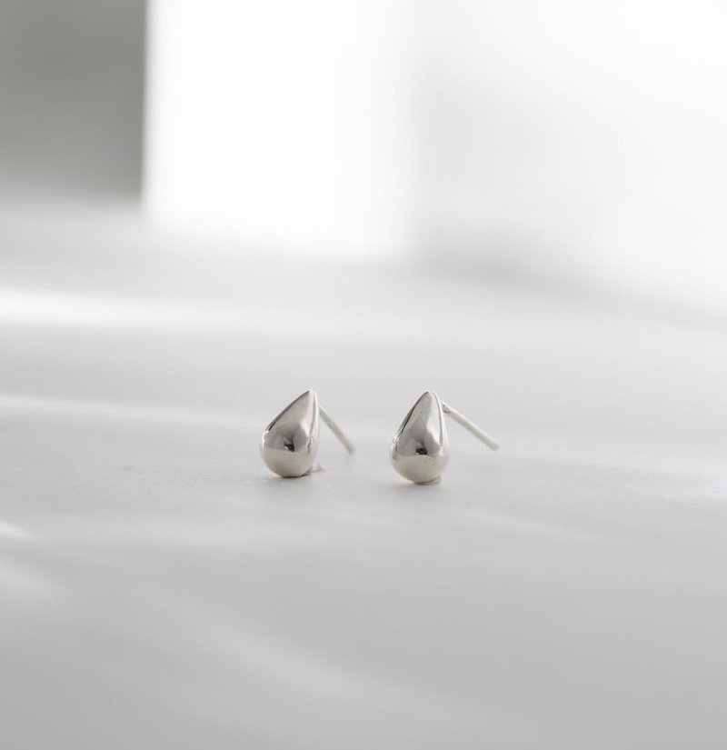 水滴耳环 - 耳环/耳夹 - 纯银 银色