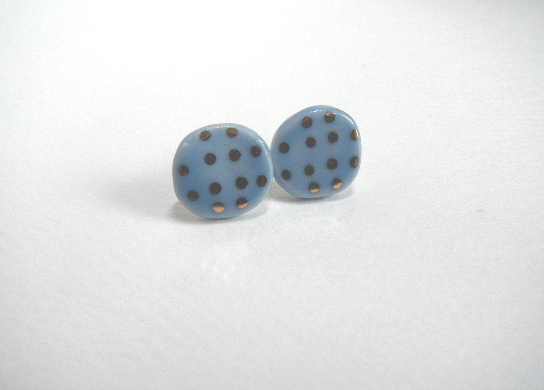 Gold dot round pierce / earring - 耳环/耳夹 - 陶 蓝色