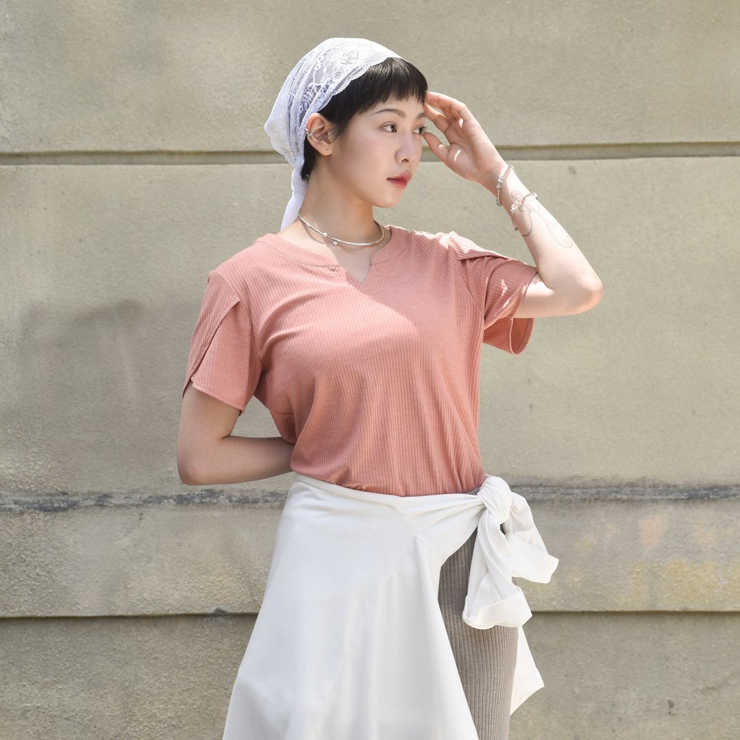柔美OL花瓣袖上衣(TCool凉感透气) - 女装上衣 - 其他材质 粉红色