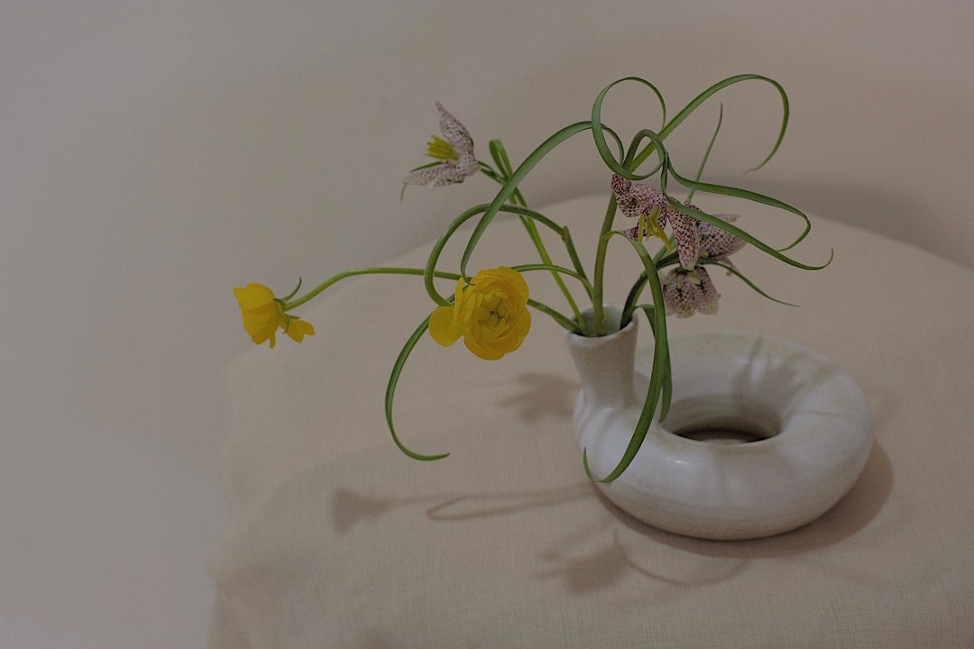 小圈甜甜花器 - 花瓶/陶器 - 陶 白色