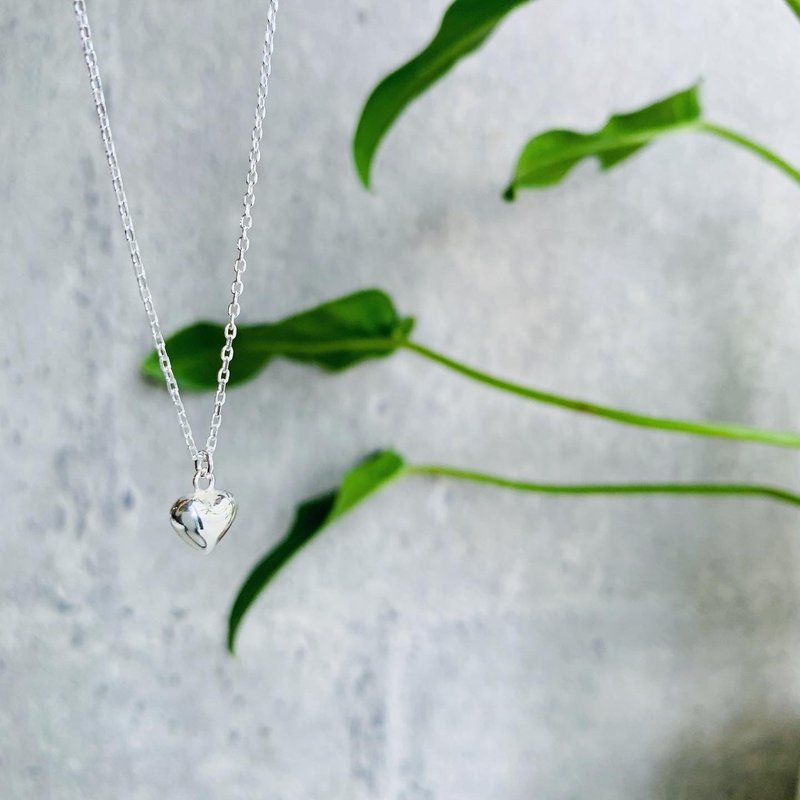 925纯银 / 可爱胖爱心 • 简约锁骨链 - 锁骨链 - 纯银 银色