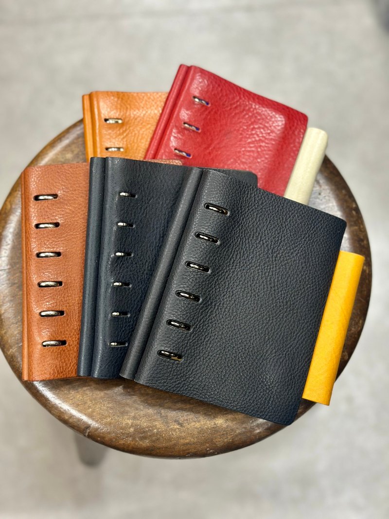 M6 尺寸极品意大利制 Minerva Box 手工手帐，附笔环，包邮。奢华采用整张顶级皮革，质地柔软，可对折书写，兼具实用性。 - 笔记本/手帐 - 真皮 