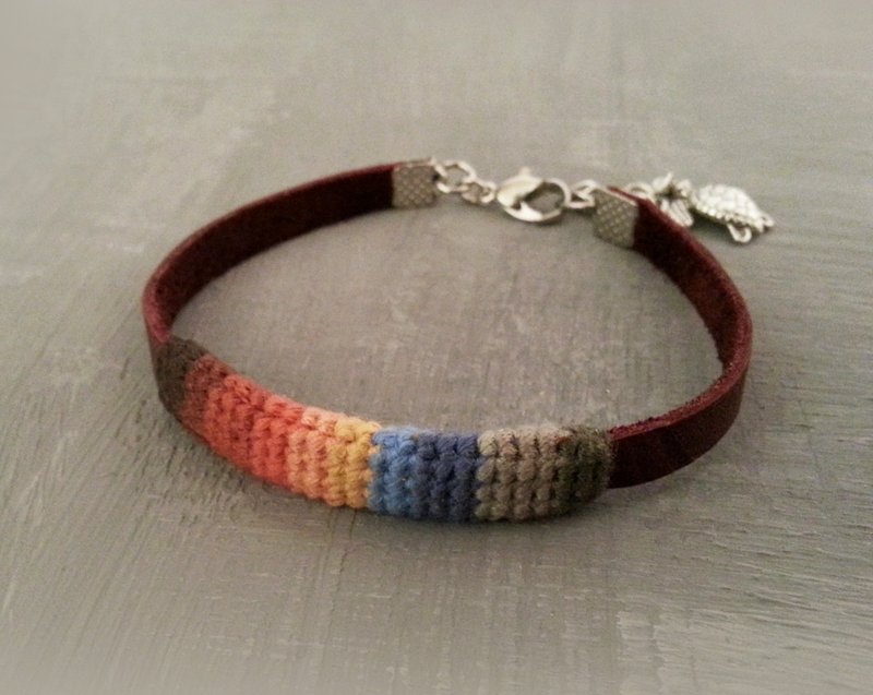 Slim Multicolor Leather Crochet Mens Bracelet Turtle Charm - 手链/手环 - 绣线 多色