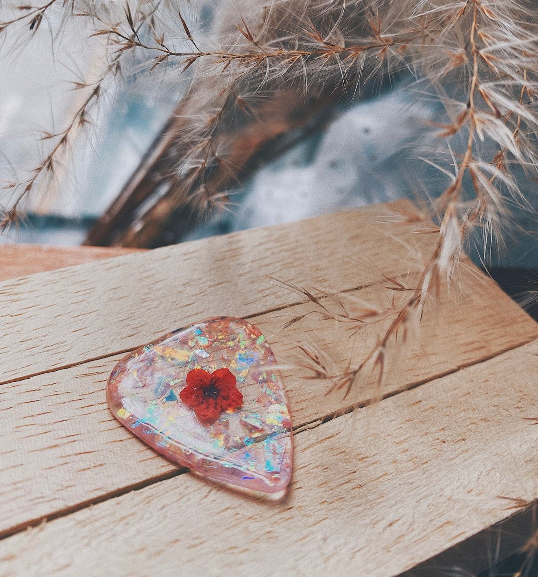 【定制化礼物】手工透明/闪片小花押花结他拨片 Guitar Pick - 吉他配件 - 树脂 多色