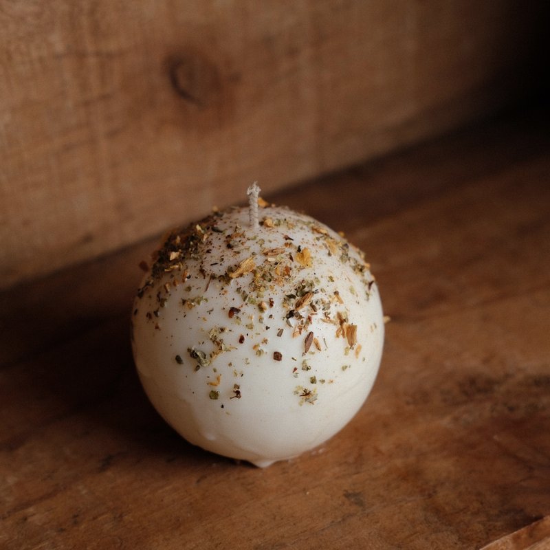 SALE | 植物草药祝福蜡烛球  秘鲁圣木 - 蜡烛/烛台 - 蜡 白色