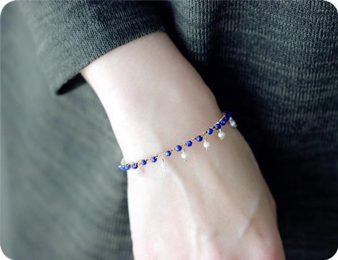 Original lapis lazuli & pearl bangle Good luck Successful luck UP! September / December birthstone - 手链/手环 - 宝石 