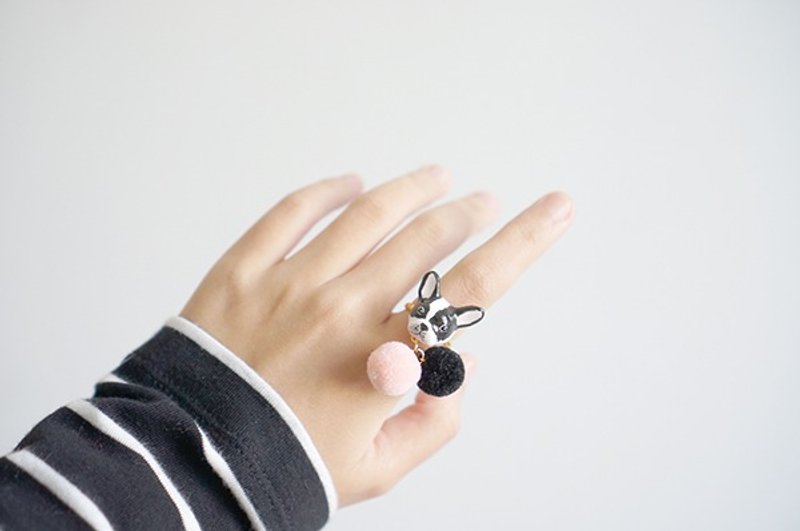 ［独角森林］法斗毛球戒指／黑白色 - 戒指 - 其他材质 