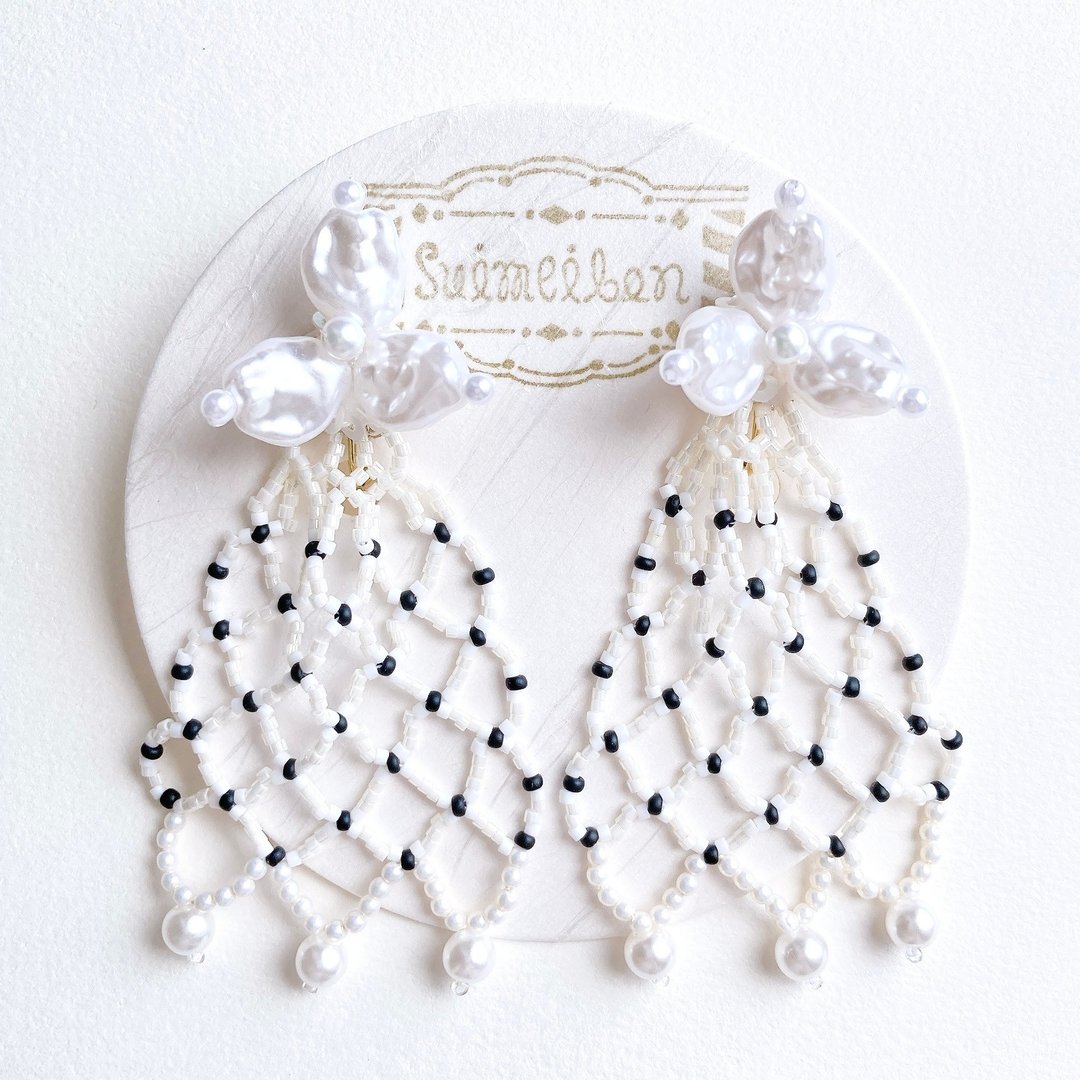 lacy beads 耳饰 蕾丝 白色 - 耳环/耳夹 - 玻璃 白色