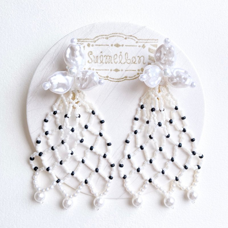 lacy beads 耳饰 蕾丝 白色 - 耳环/耳夹 - 玻璃 白色
