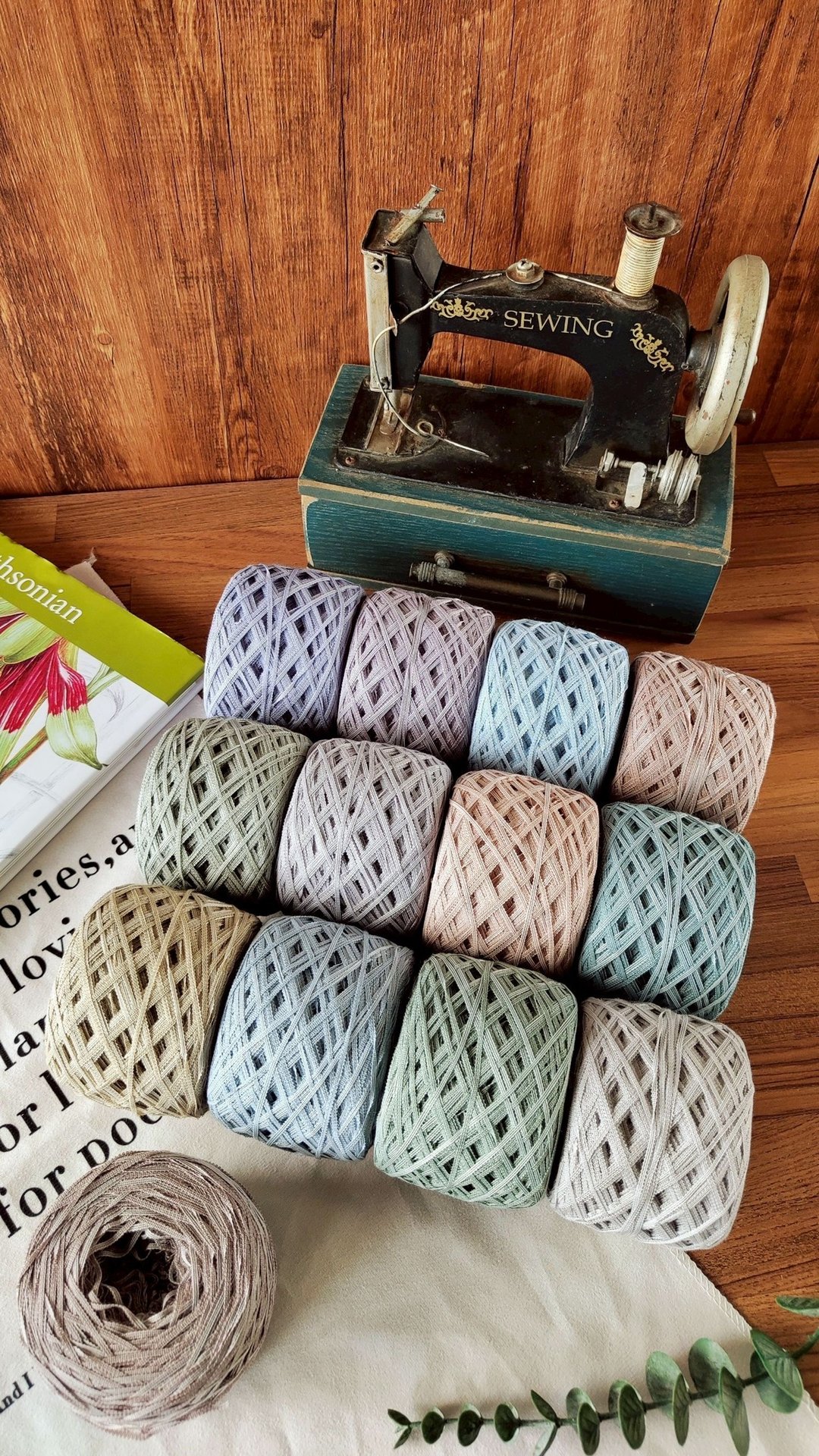 Dusk Tone Tape Yarn 暮彩扁带纱 100 公克 毛线 夏纱 带子纱 - 编织/刺绣/羊毛毡/裁缝 - 其他人造纤维 多色