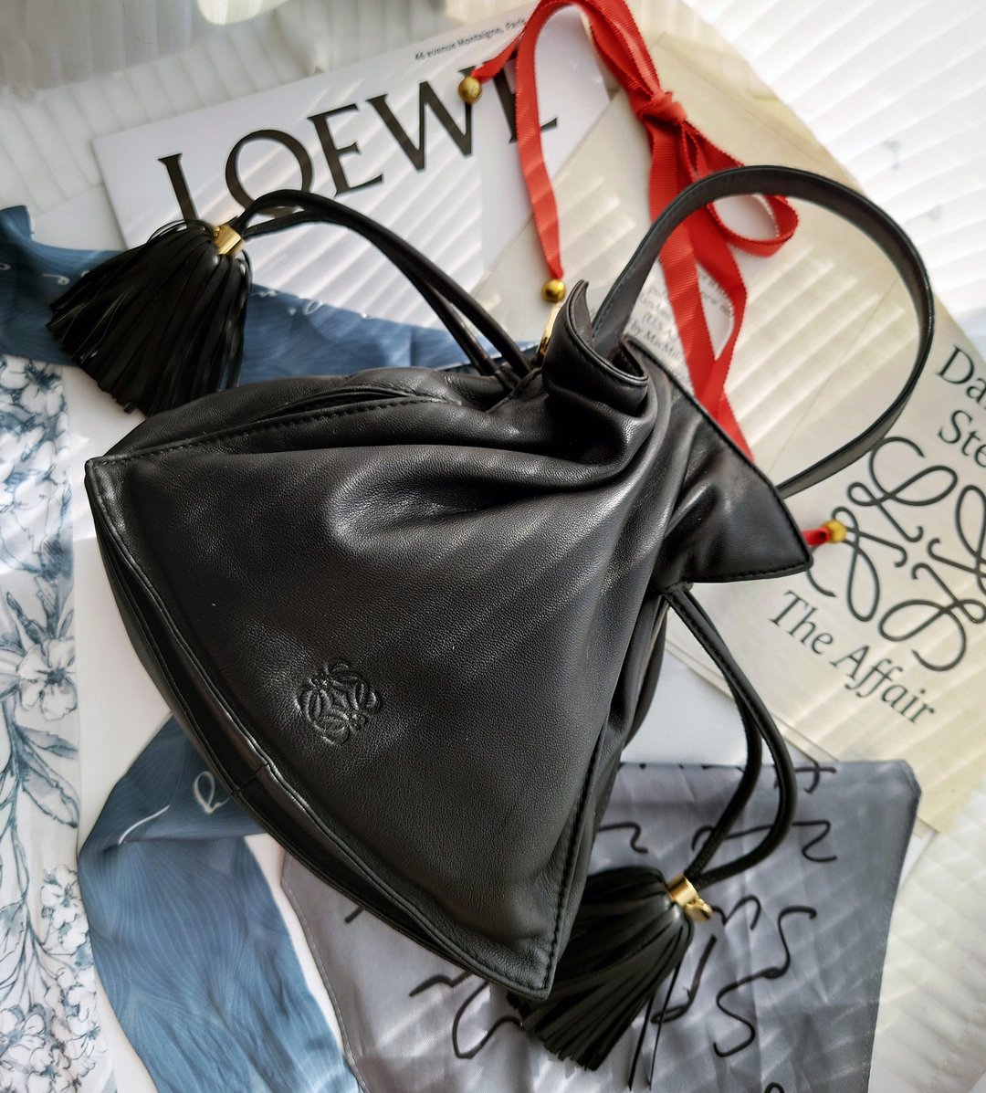 中古美品 Loewe Flamenco 流苏包束口袋肩背包斜挎包单肩包束绳包 - 侧背包/斜挎包 - 真皮 黑色
