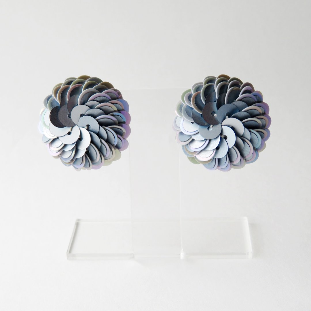 Kyo sequin pierced Clip-On light blue - 耳环/耳夹 - 其他材质 蓝色