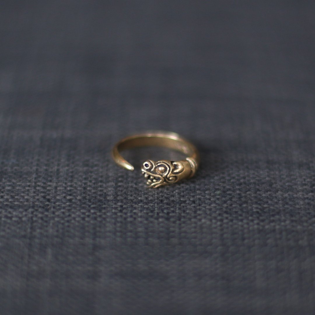 Wolf ring. Celtic jewelry. Viking Adjustable ring. Ancient replica. Tiny ring - 戒指 - 其他金属 橘色