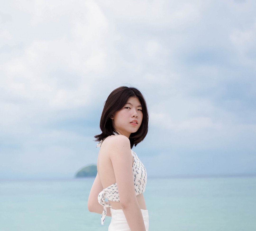 Snowy knitted halter top - 女装上衣 - 其他材质 白色