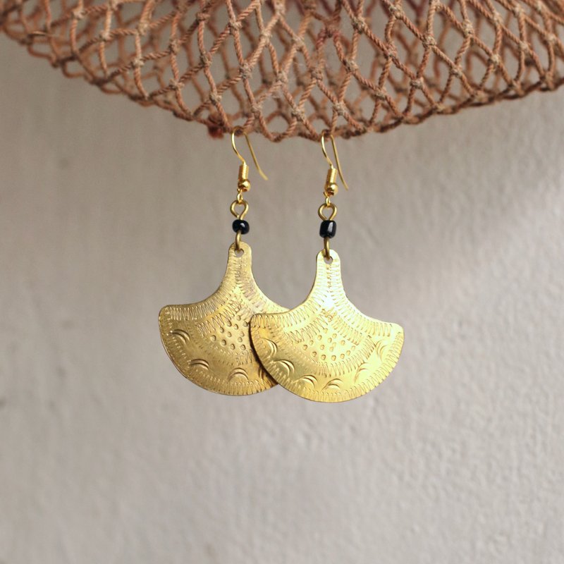 肯尼亚手工耳环 扇形 - 耳环/耳夹 - 铜/黄铜 金色