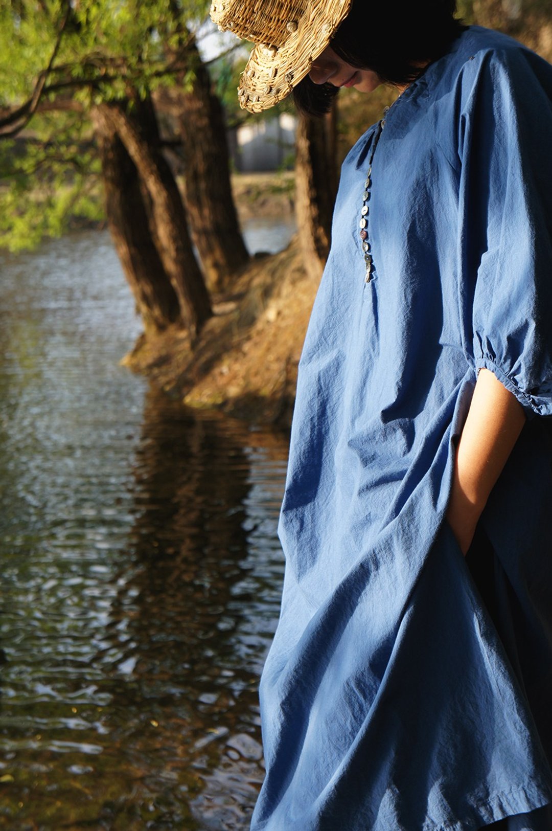 seashell button puff sleeve dress in royal blue贝壳扣长罩衫 - 洋装/连衣裙 - 棉 蓝色